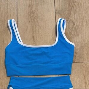 LainSnow Colbolt blue top